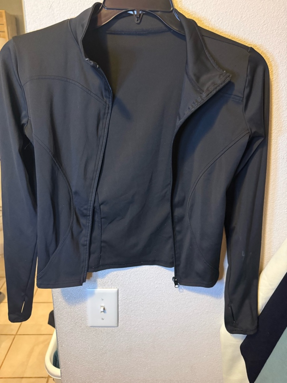 Black Women’s Zip-Front Active Jacket